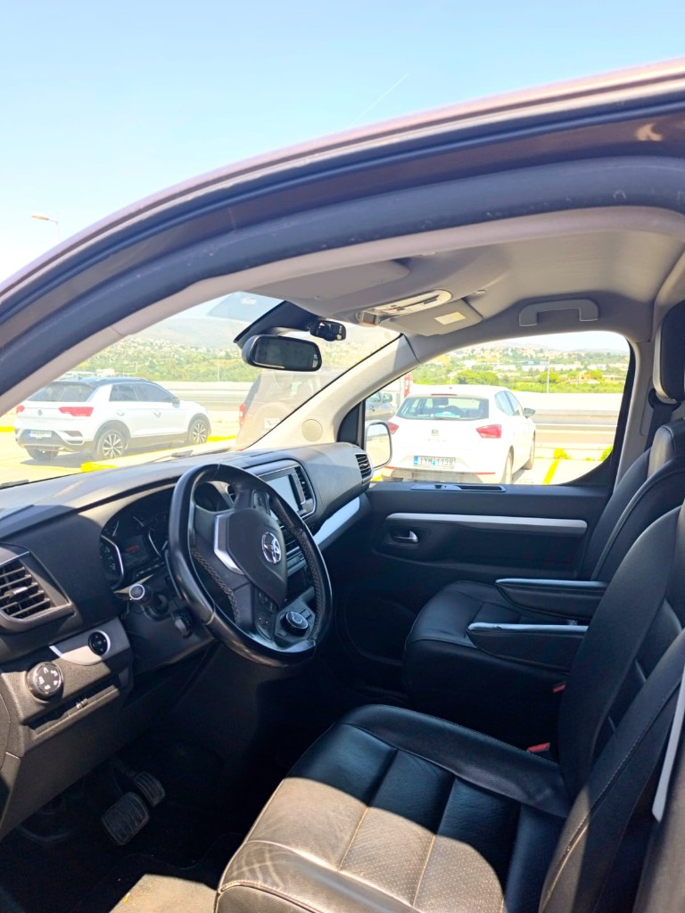 Toyota Proace Verso — view 4