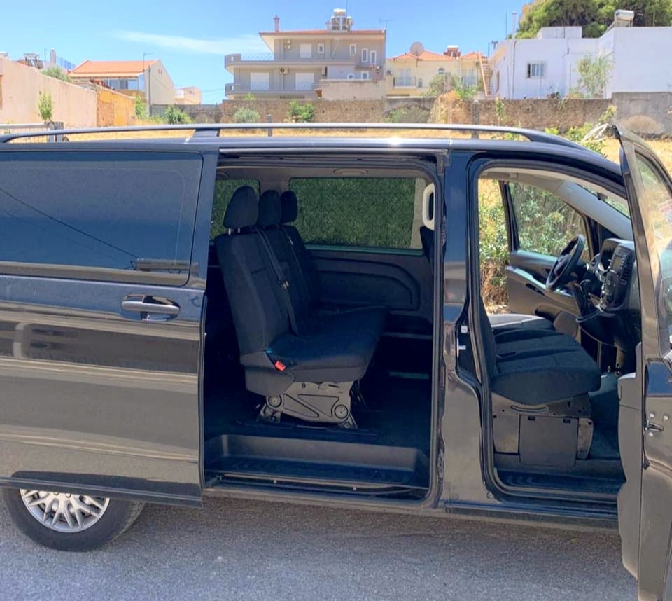 Mercedes-Benz Vito Tourer — view 4